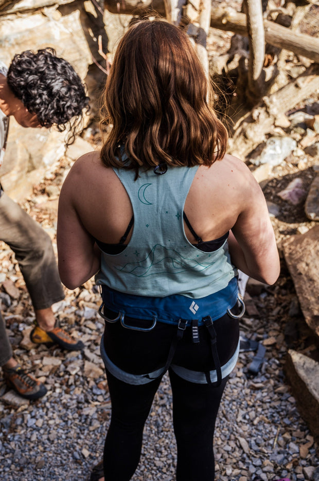 Retro Mountains - Women's Cropped Racerback Tank